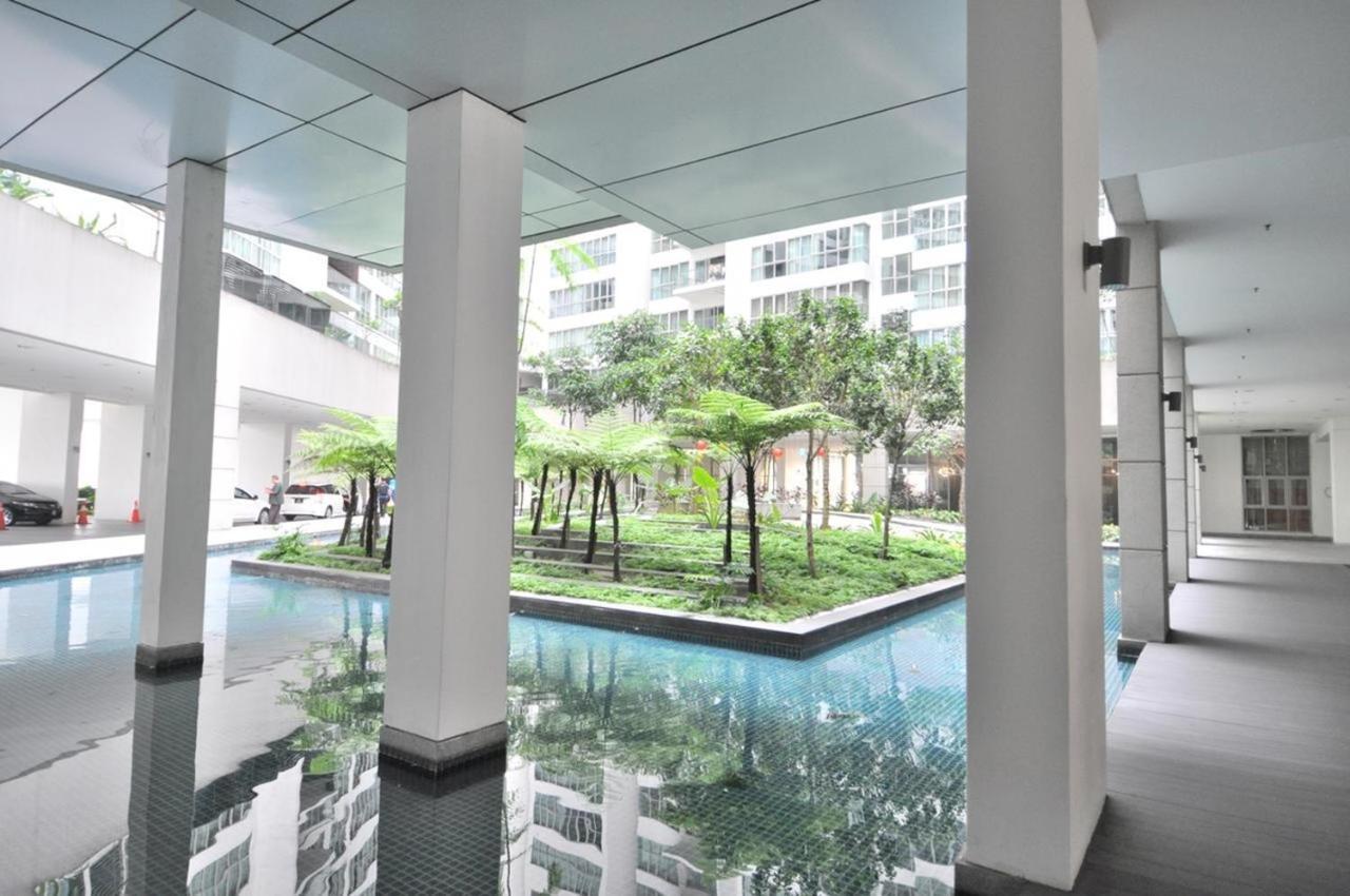 Klcc Inifinity Pool - The Regalia Residences & Suites By Kl Minsu Kuala Lumpur Exterior photo