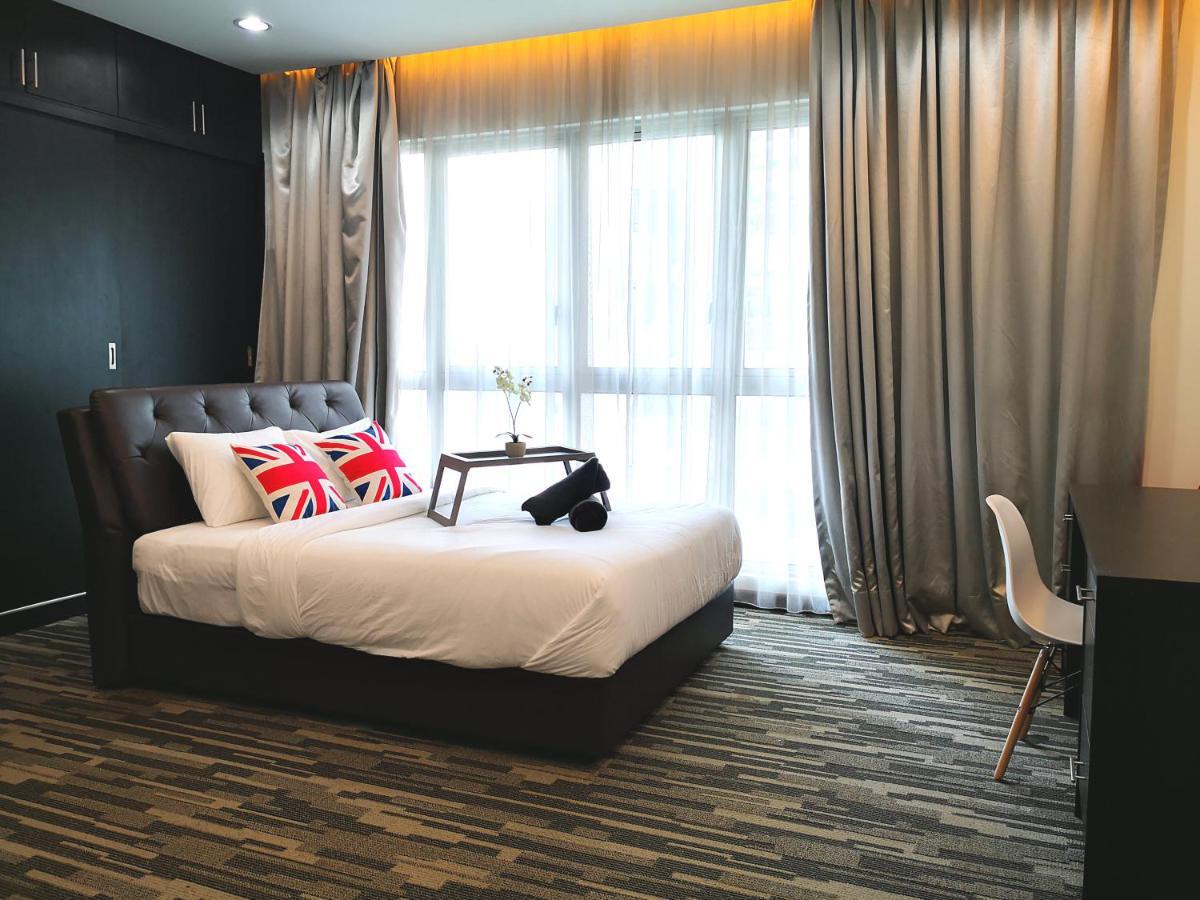 Klcc Inifinity Pool - The Regalia Residences & Suites By Kl Minsu Kuala Lumpur Exterior photo